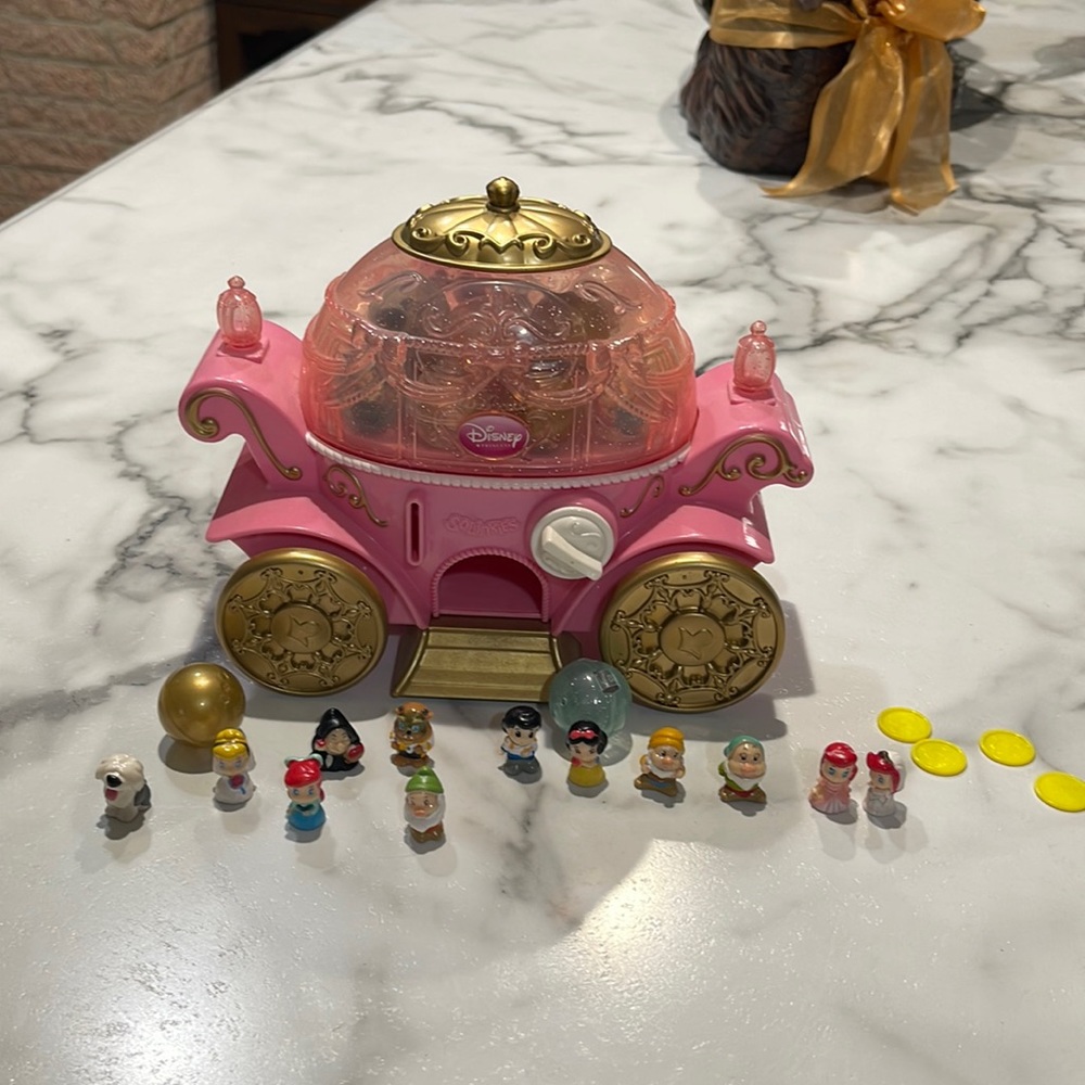 Squinkies Disney Princess Carriage with Squinkies